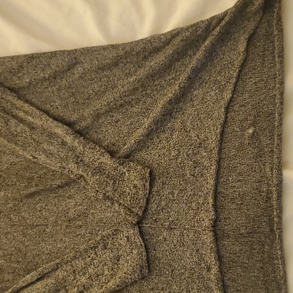 Grey long sleeve shirt - Picture 4 of 4
